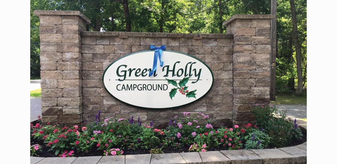 Green Holly Campground Sign